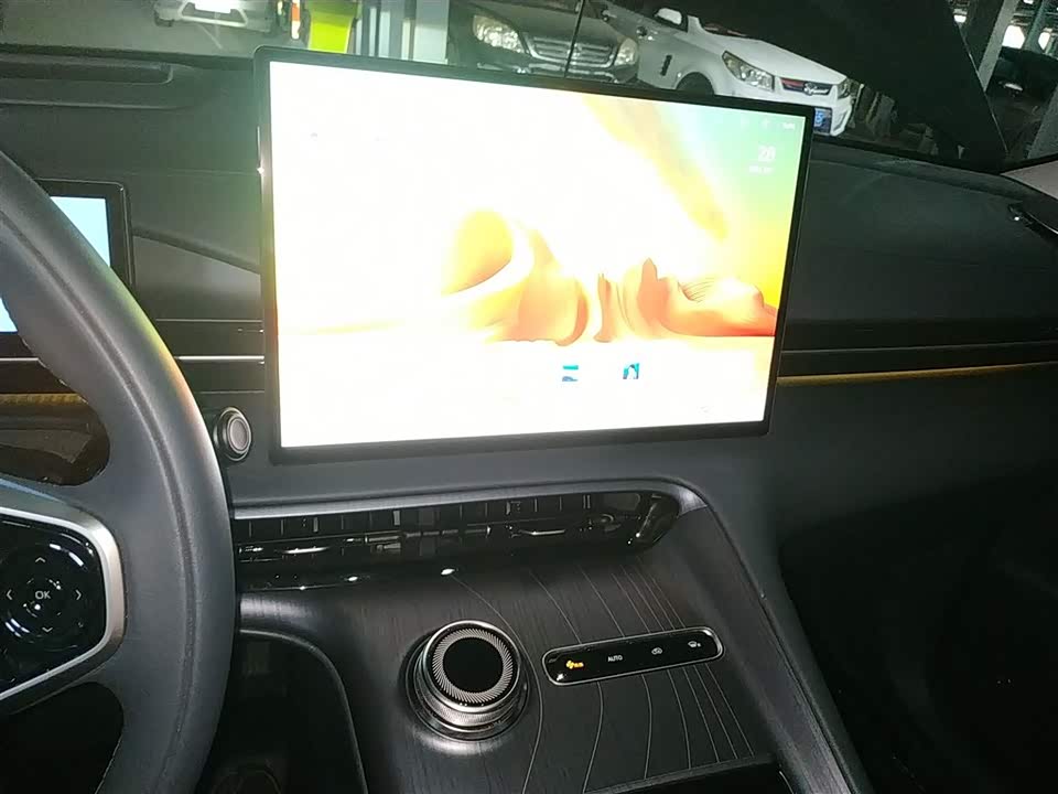 Geely Galaxy Galaxy E5