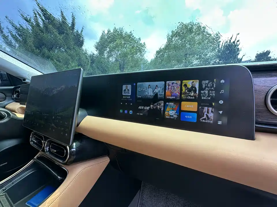 Leapmotor C11