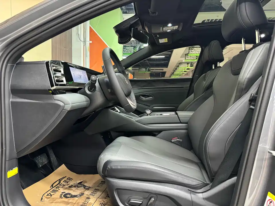 BYD Qin L