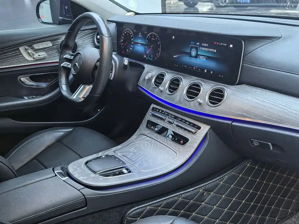 Mercedes-Benz E-class Mercedes-Benz E-class