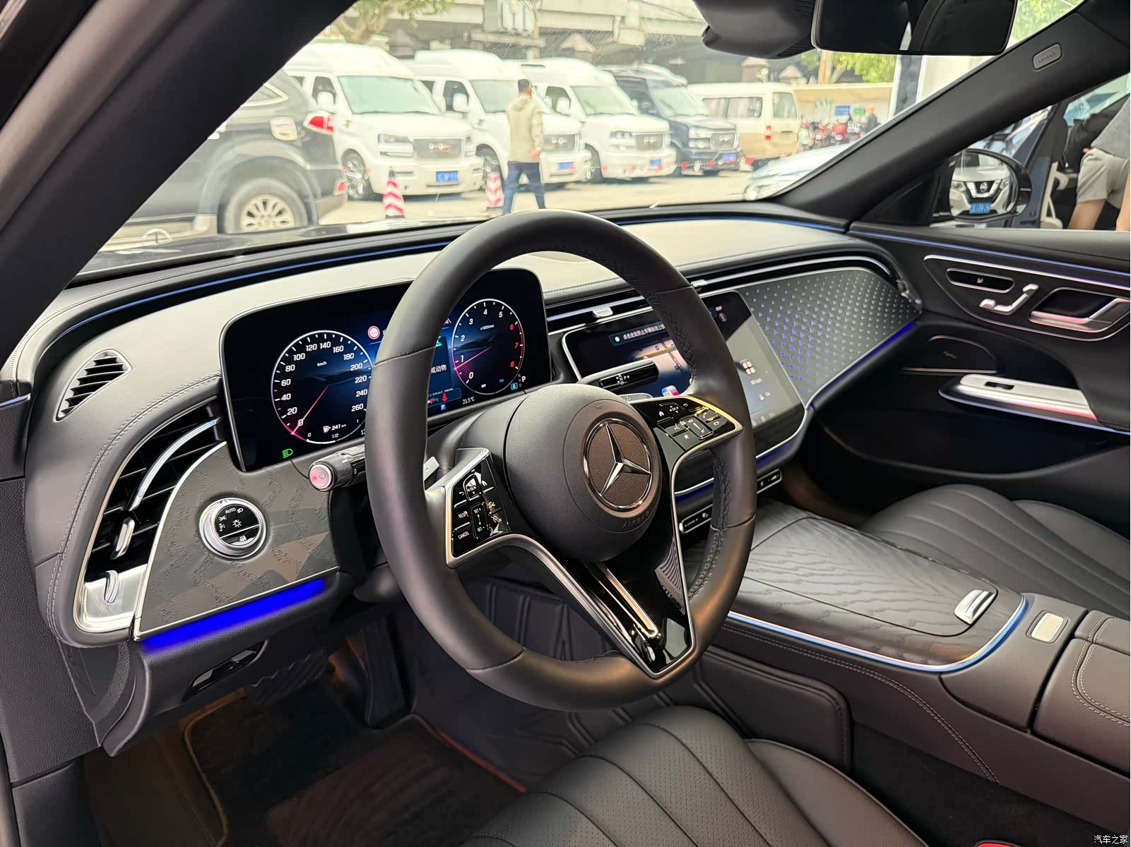 Mercedes-Benz E-Class, 2024 все фото