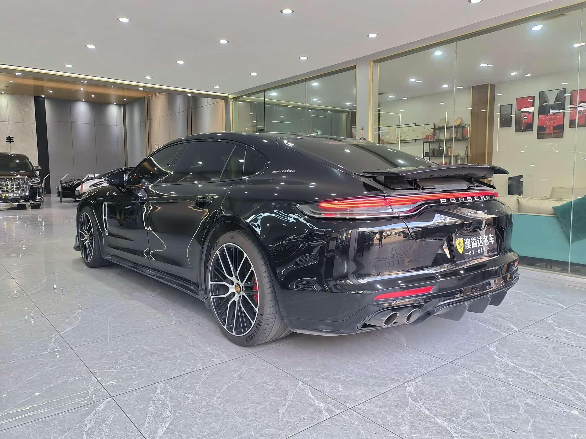 Porsche Panamera, 2023 4