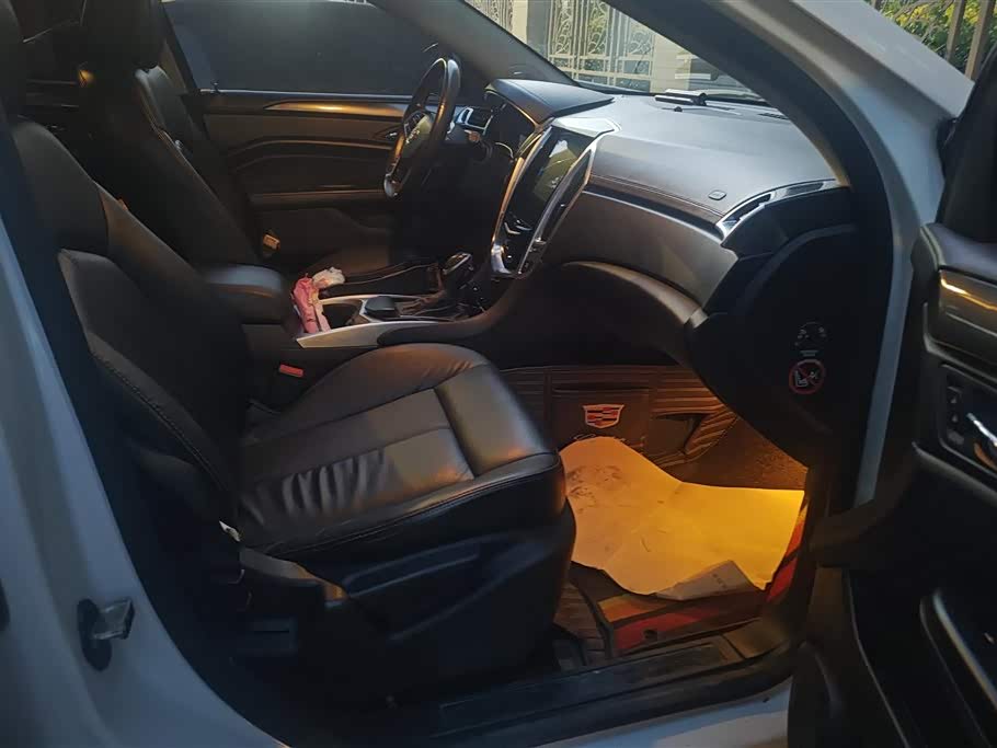 Cadillac SRX