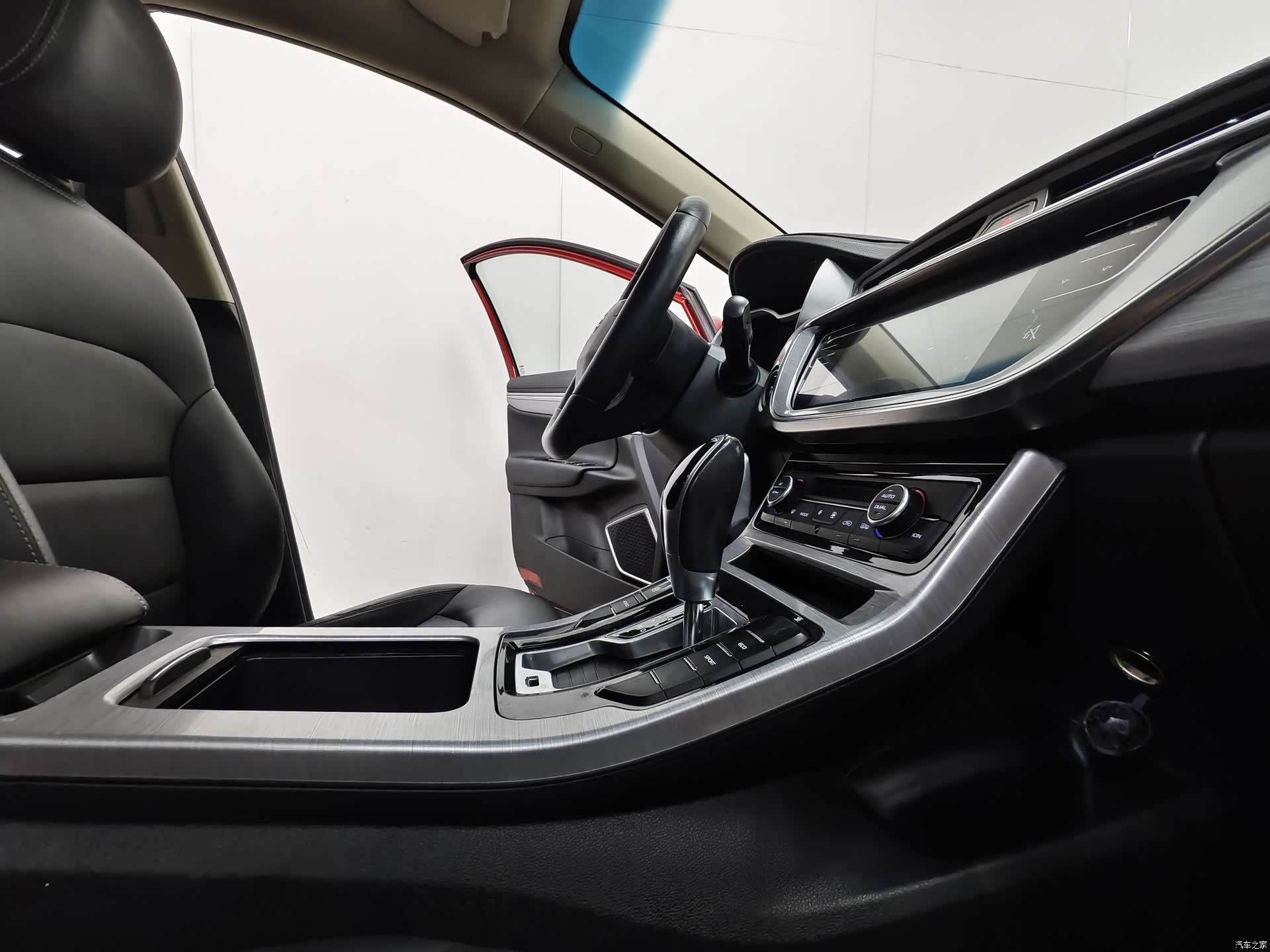 Geely Emgrand, 2019 15