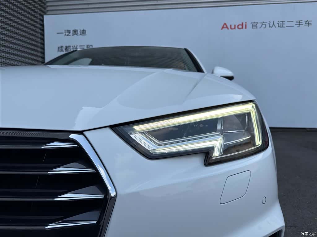 Audi A4L, 2019 16