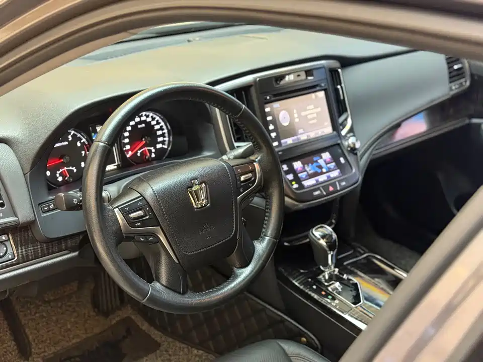 Toyota crown Toyota crown