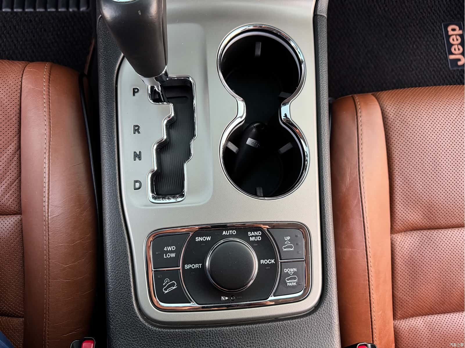 Jeep Grand Cherokee, 2013 16