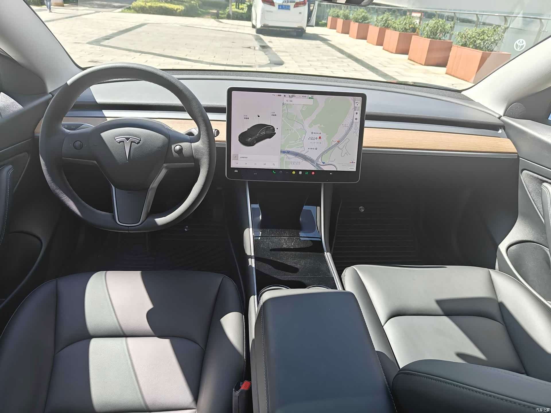 Tesla Model 3, 2021 все фото