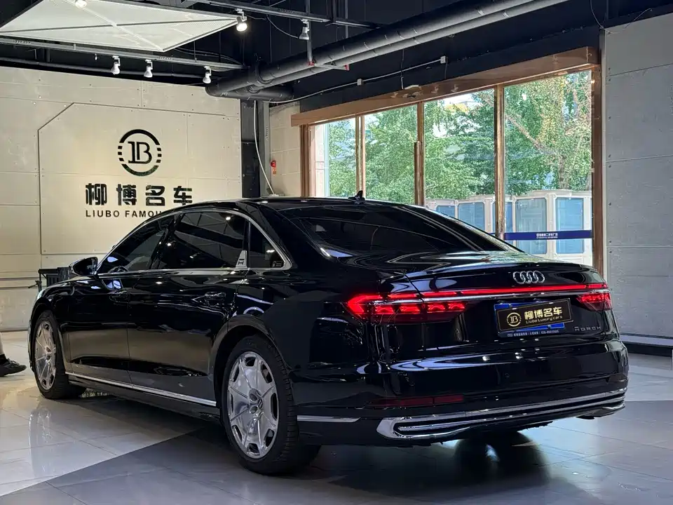 Audi A8