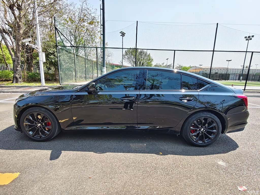 Cadillac CT5, 2023 4