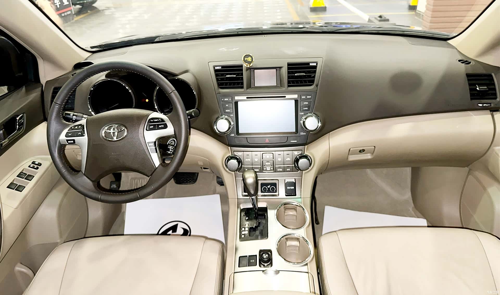 Toyota Highlander, 2014 все фото