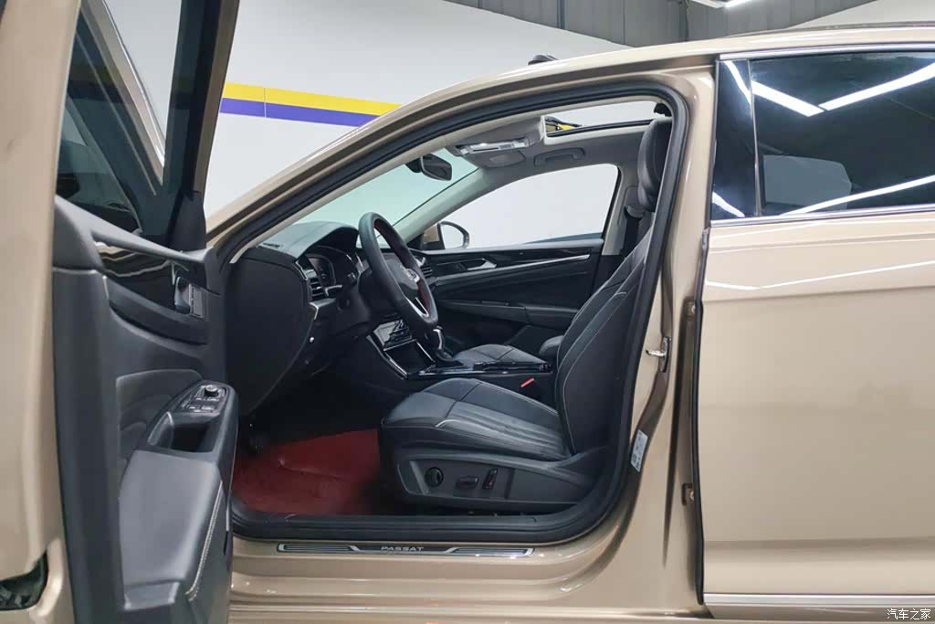 Volkswagen Passat, 2023 9