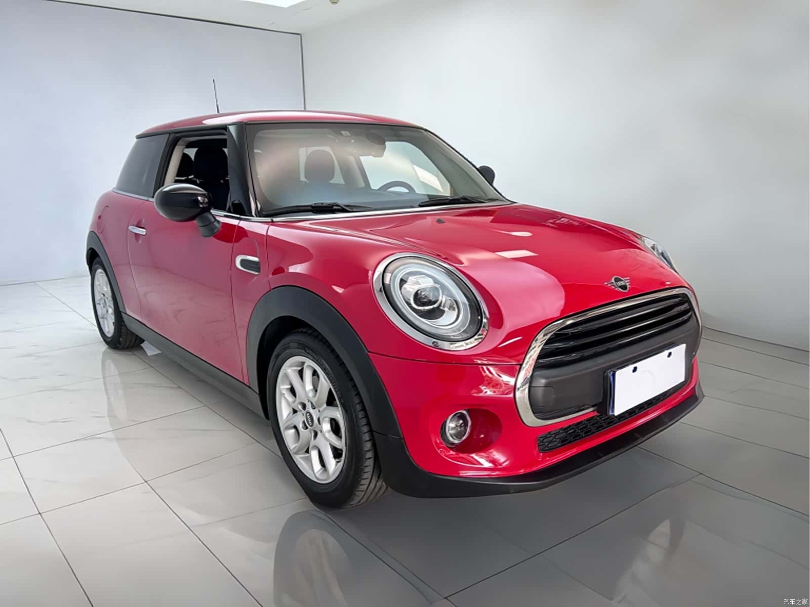 Mini ONE, 2020 3