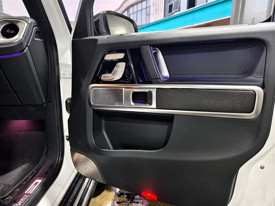 Mercedes-Benz G-class