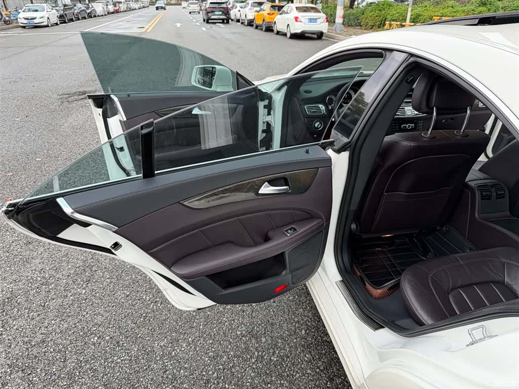 Mercedes-Benz CLS, 2014 18