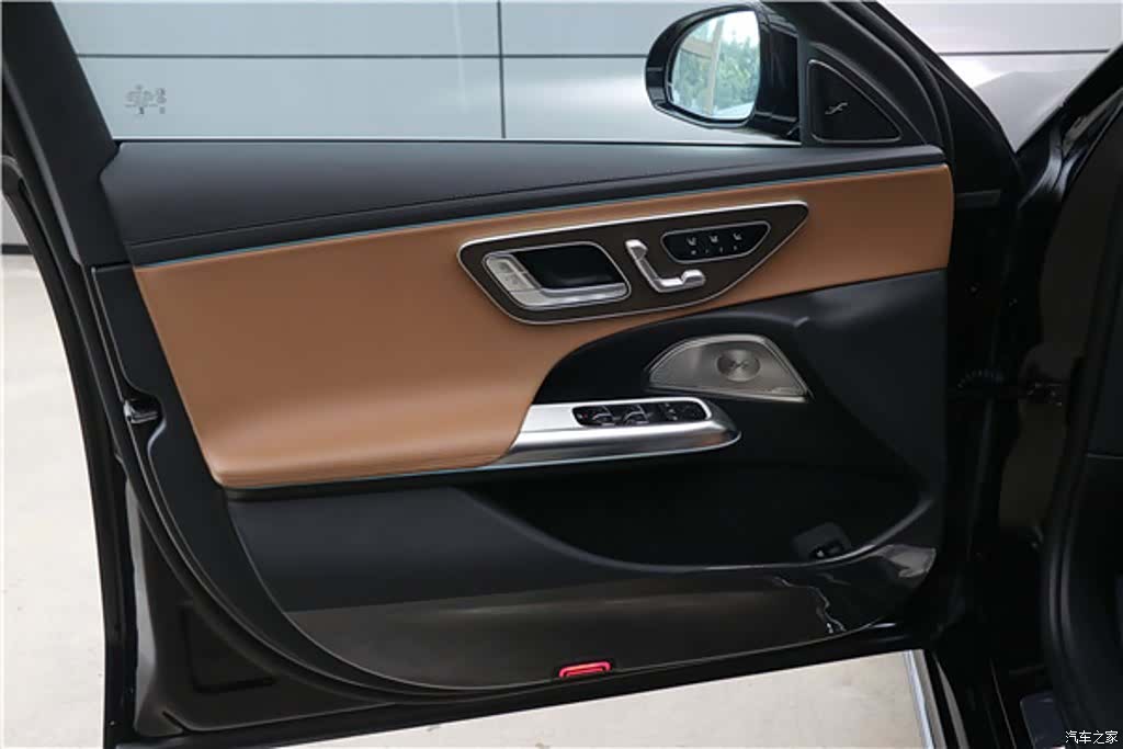Mercedes-Benz E-Class, 2026 17