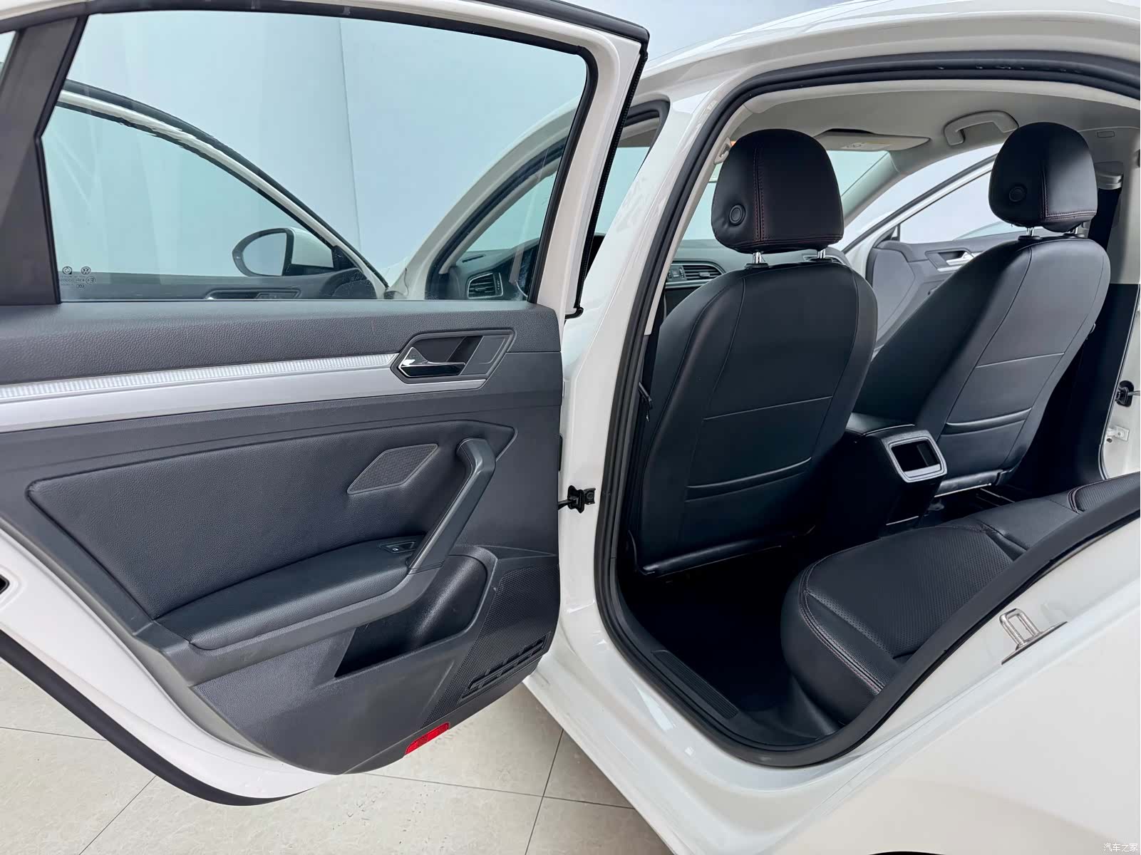 Volkswagen Lamando, 2018 9