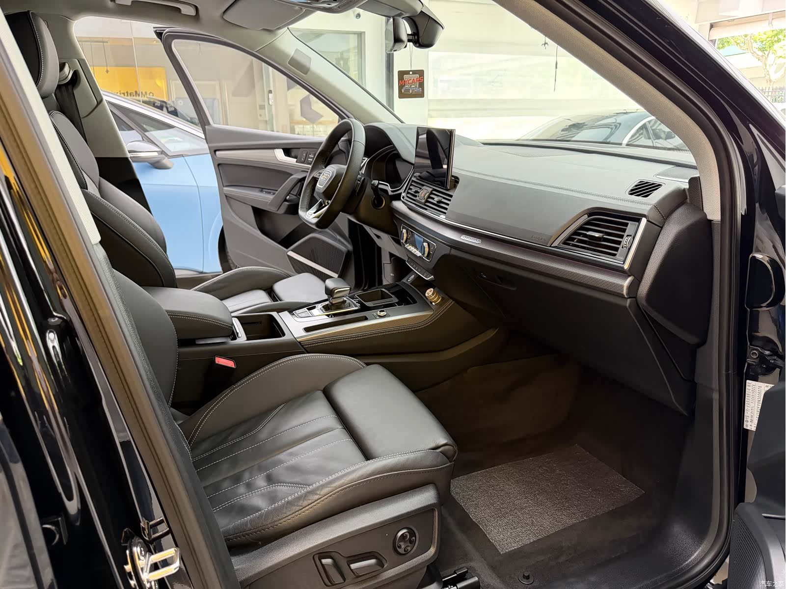 Audi Q5L, 2022 6