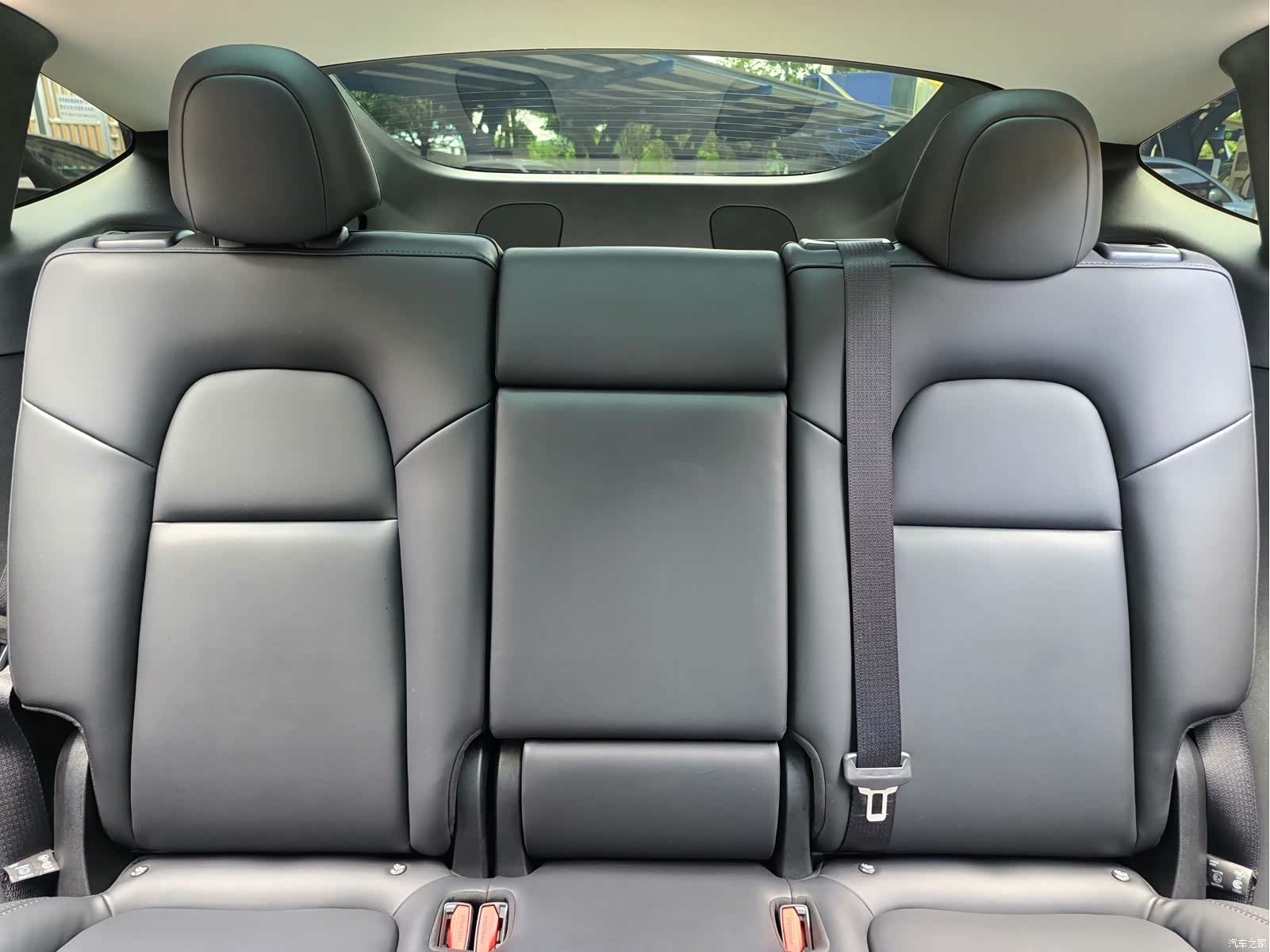 Tesla Model Y, 2022 10