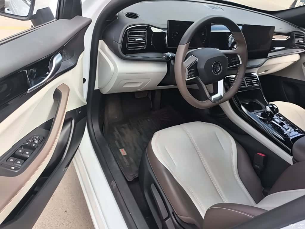 BYD Qin, 2025 16