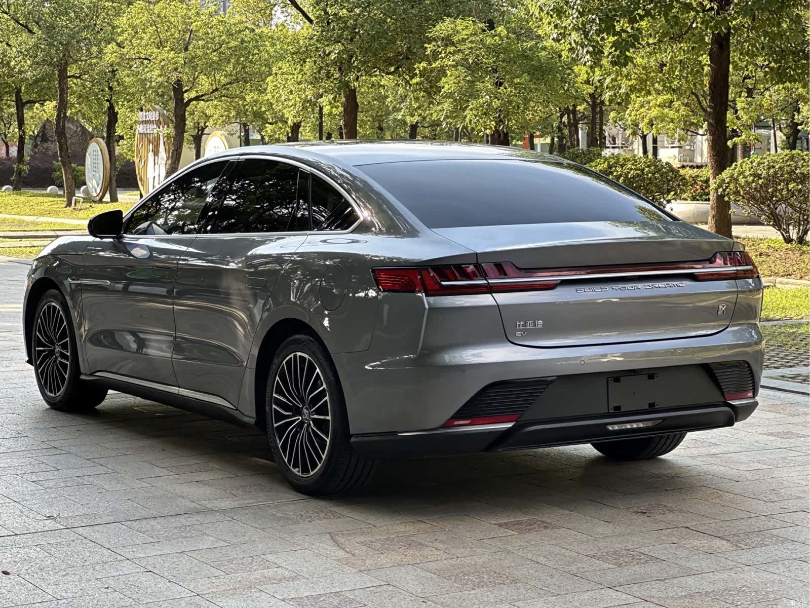 BYD Han, 2022 6