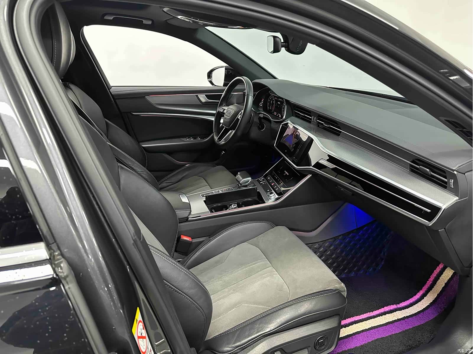 Audi A6L, 2022 4