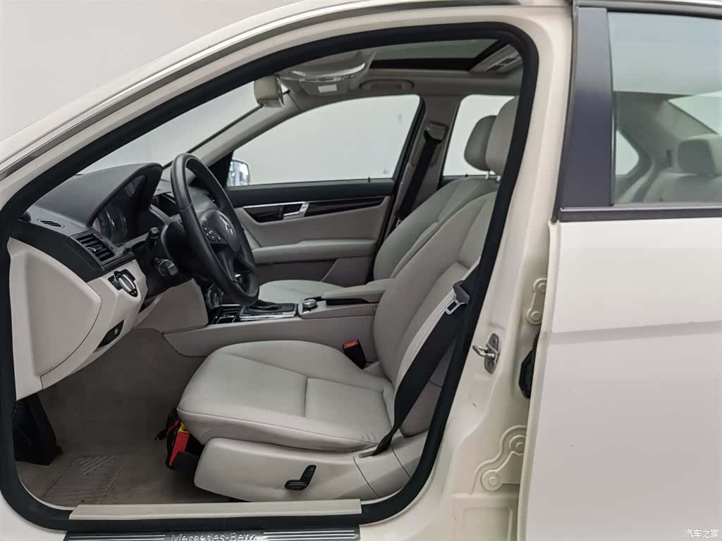 Mercedes-Benz C-Class, 2010 10