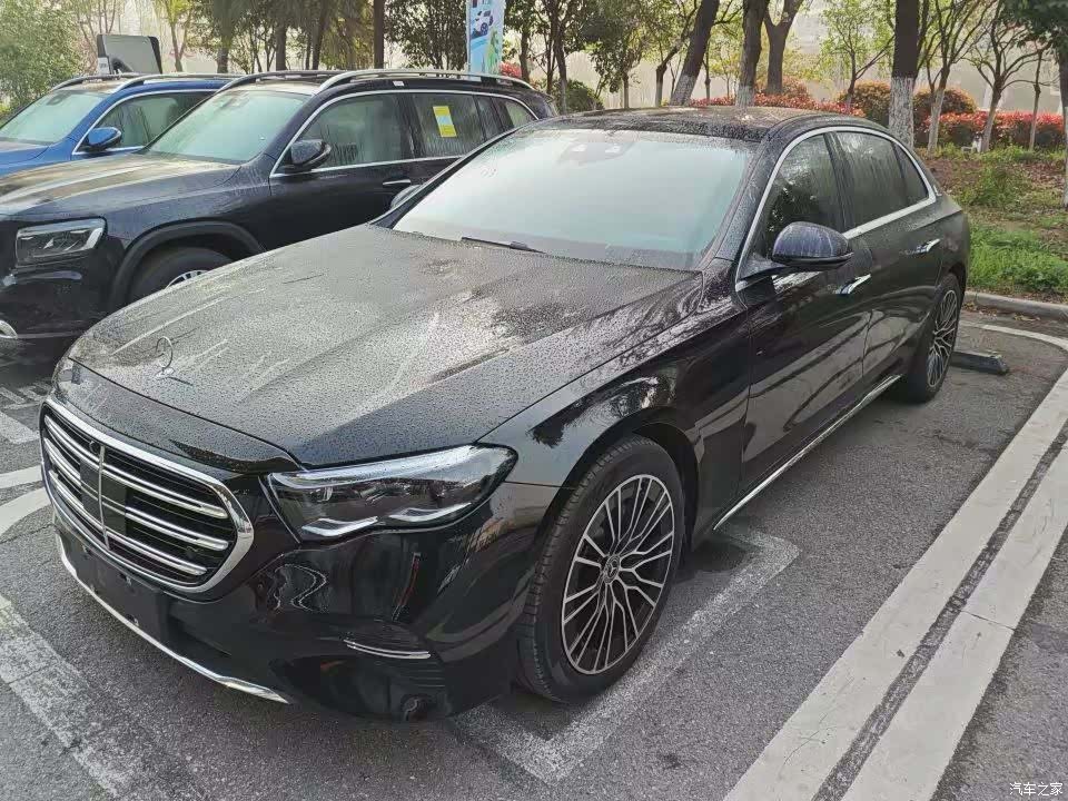 Mercedes-Benz E-Class, 2025 1