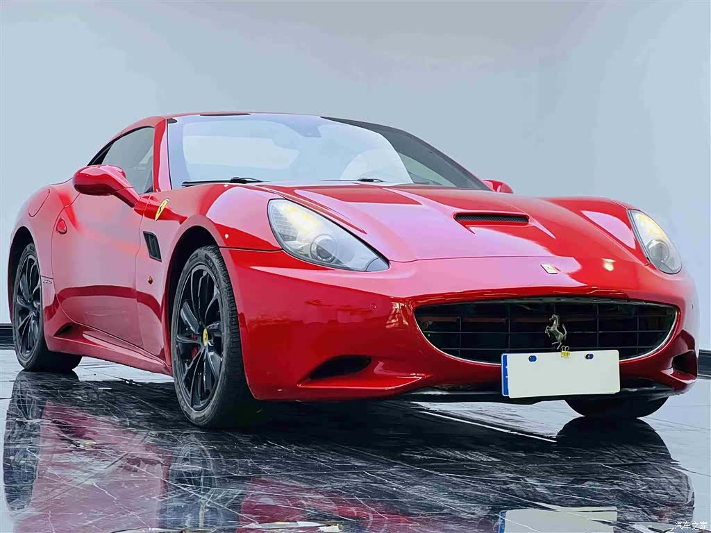 Ferrari California, 2010 3
