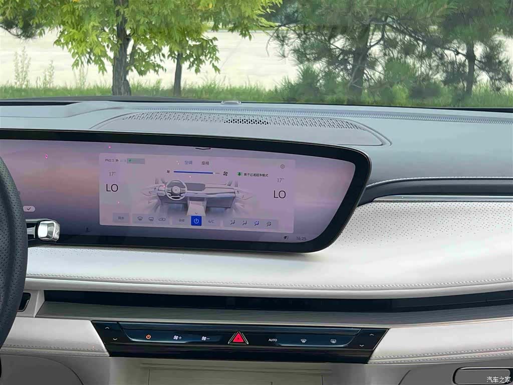 Buick GL8, 2025 19