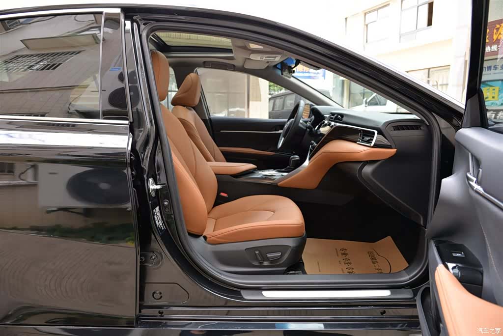 Toyota Camry, 2021 12