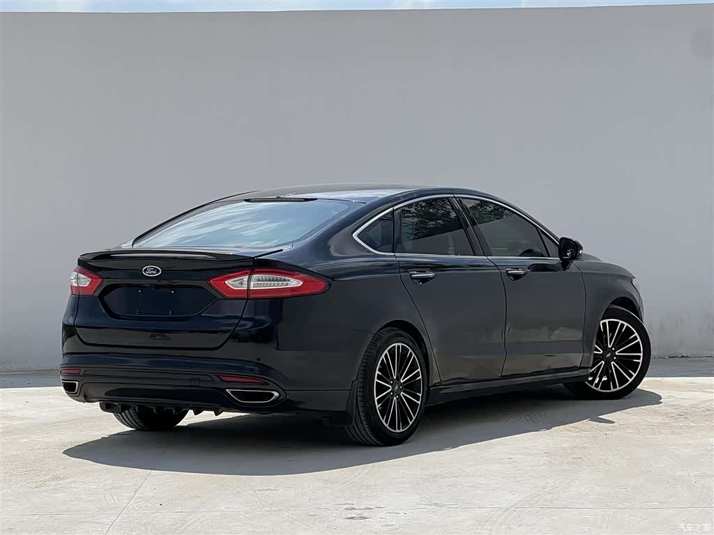 Ford Mondeo, 2014 3
