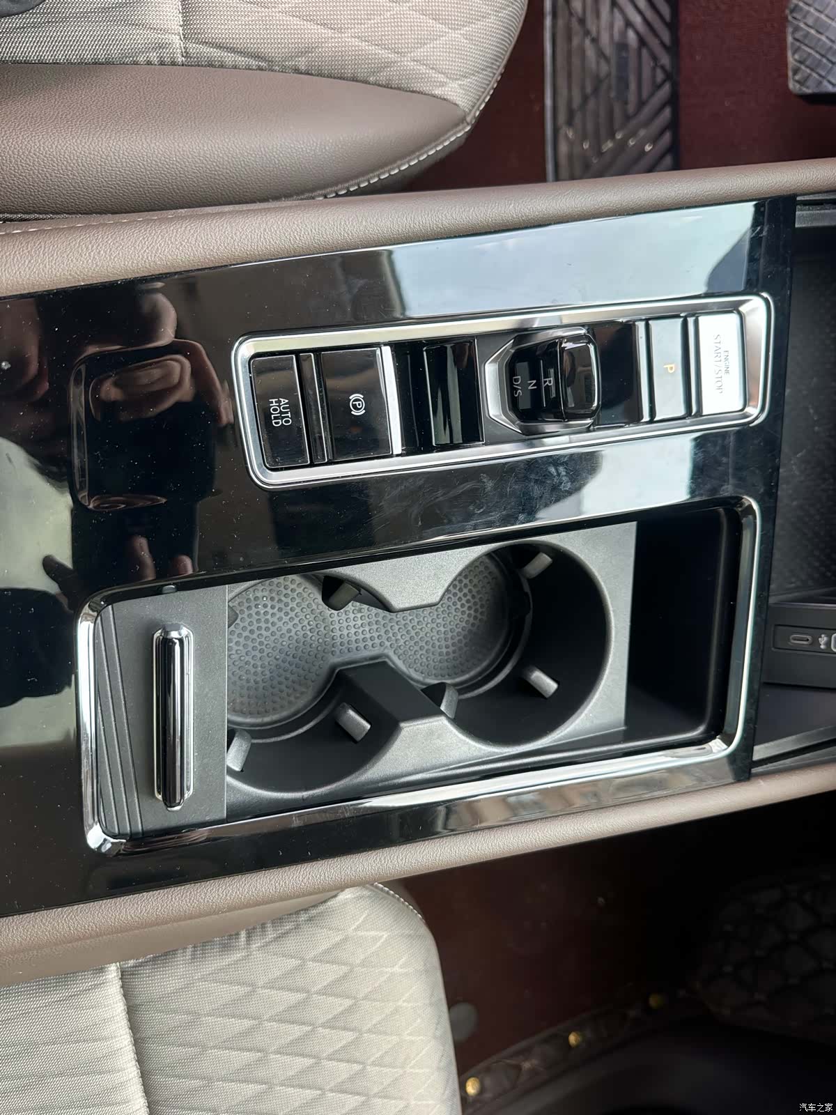 Volkswagen Viloran, 2023 22