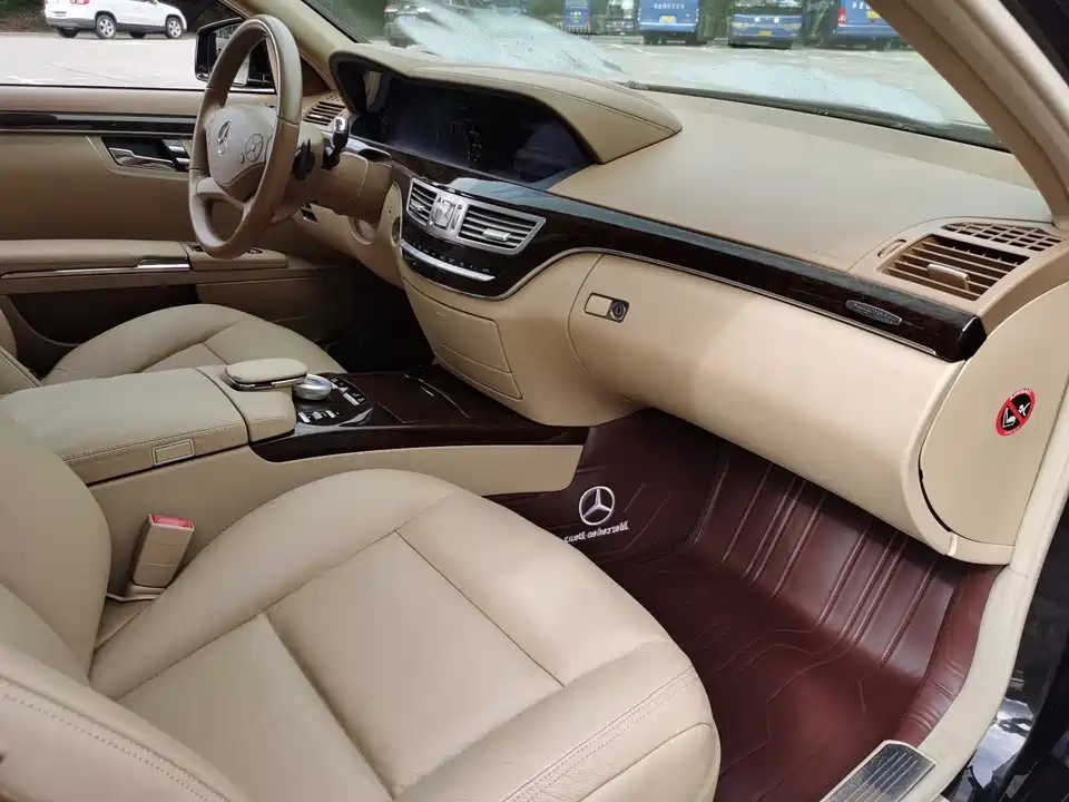 Mercedes-Benz S-class Mercedes-Benz S-class