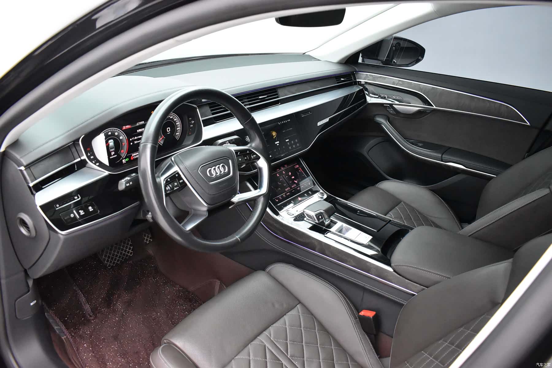 Audi A8L, 2024 13