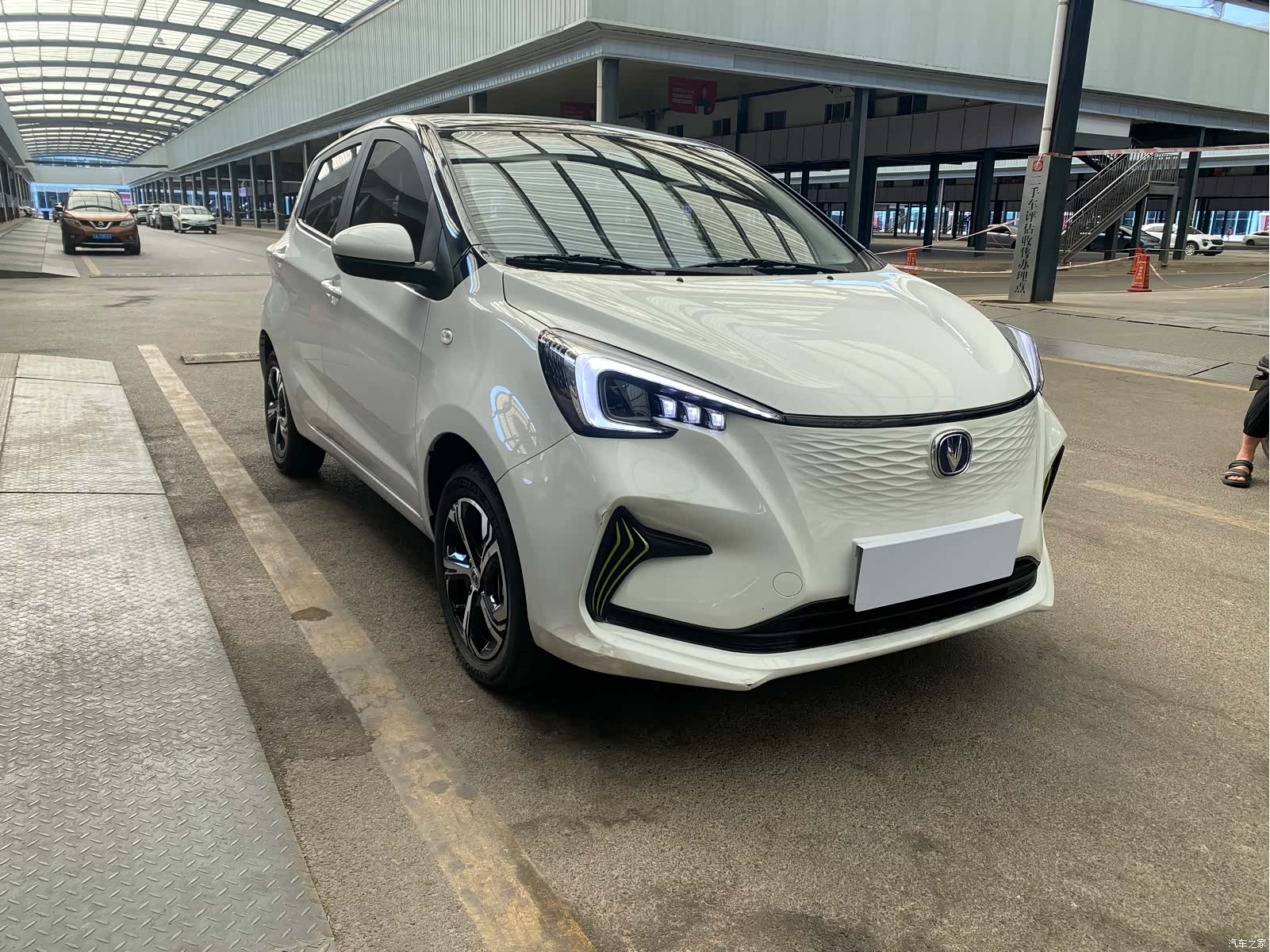 Changan E-Star, 2022 3