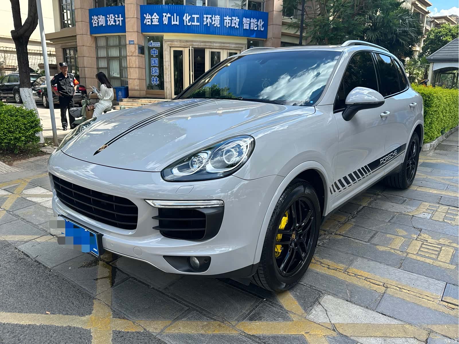Porsche Cayenne, 2017 1
