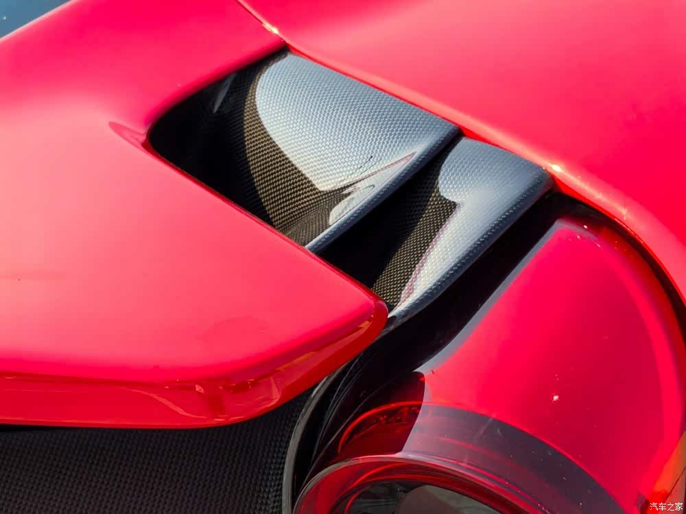 Ferrari 488, 2019 20