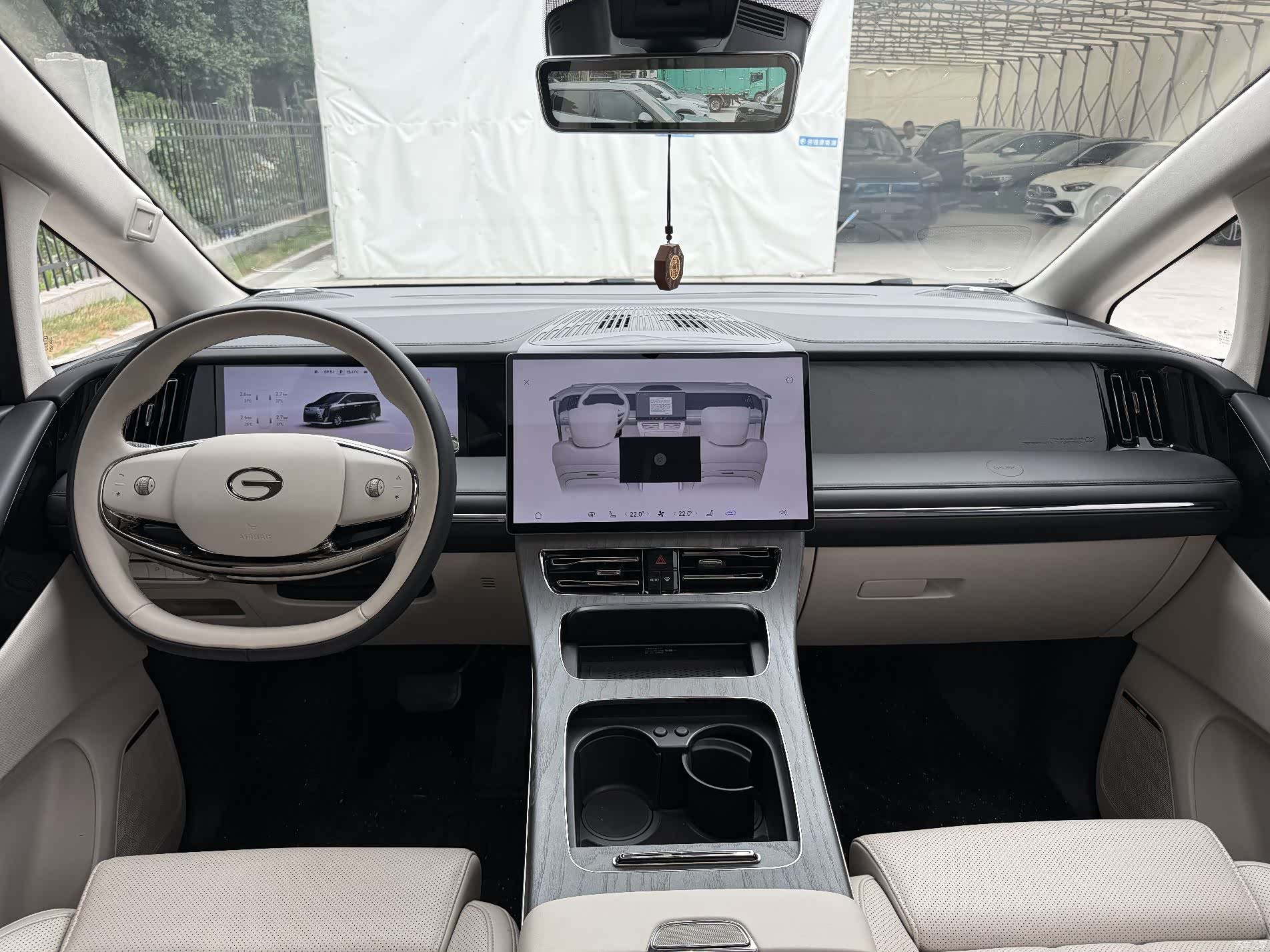 Trumpchi M8, 2025 17