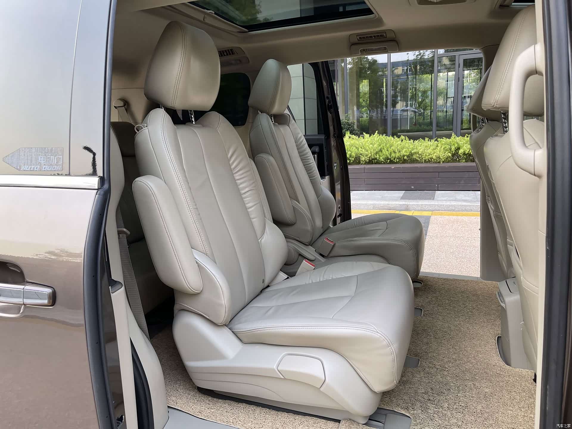 Buick GL8, 2015 11