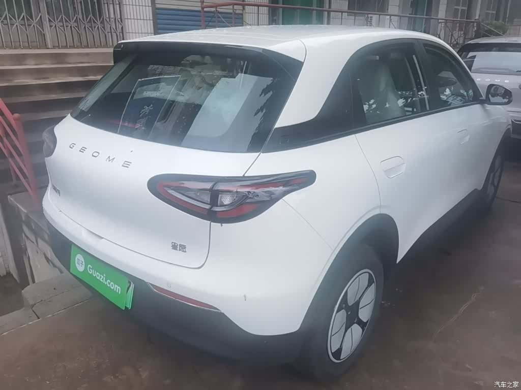 Geely Xingyuan, 2026 все фото