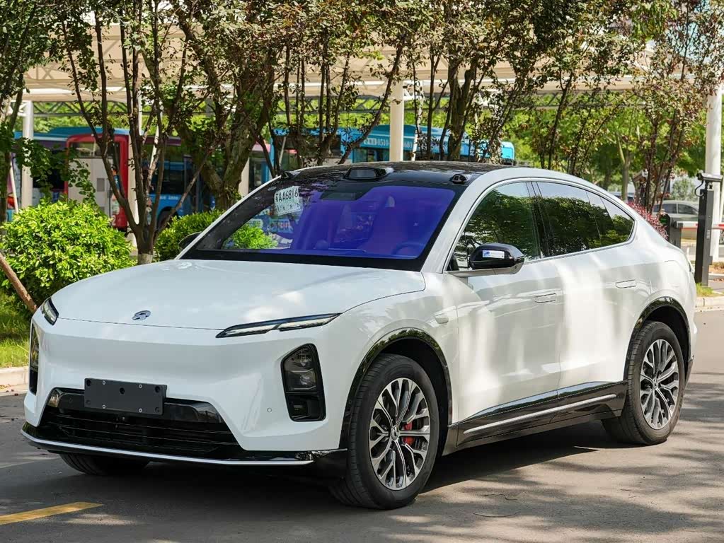 NIO EC6