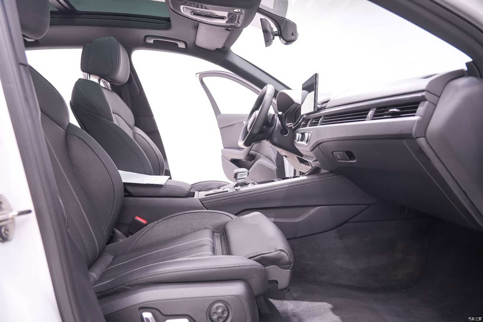 Audi A4L, 2024 25