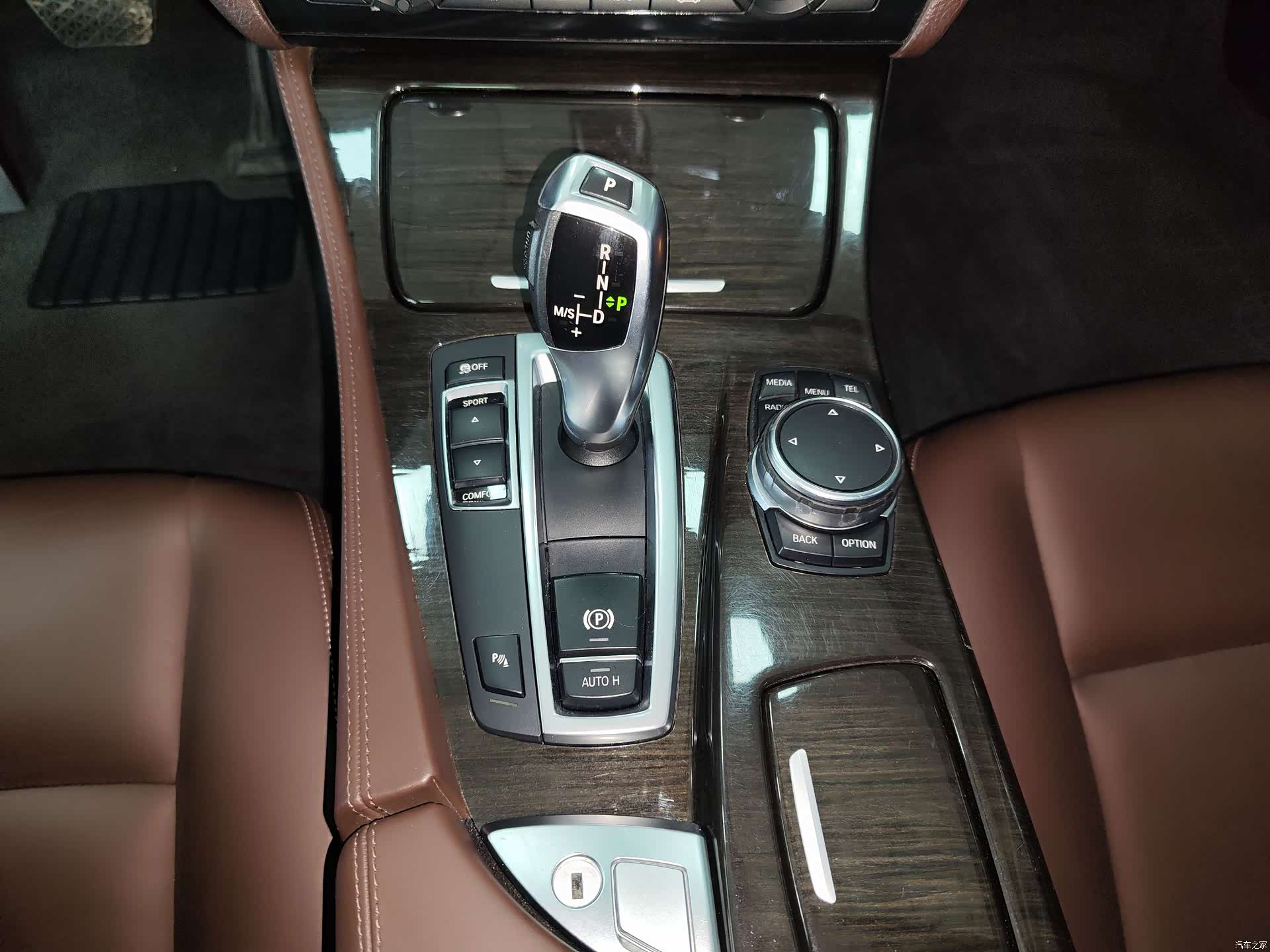BMW 5 Series, 2015 12