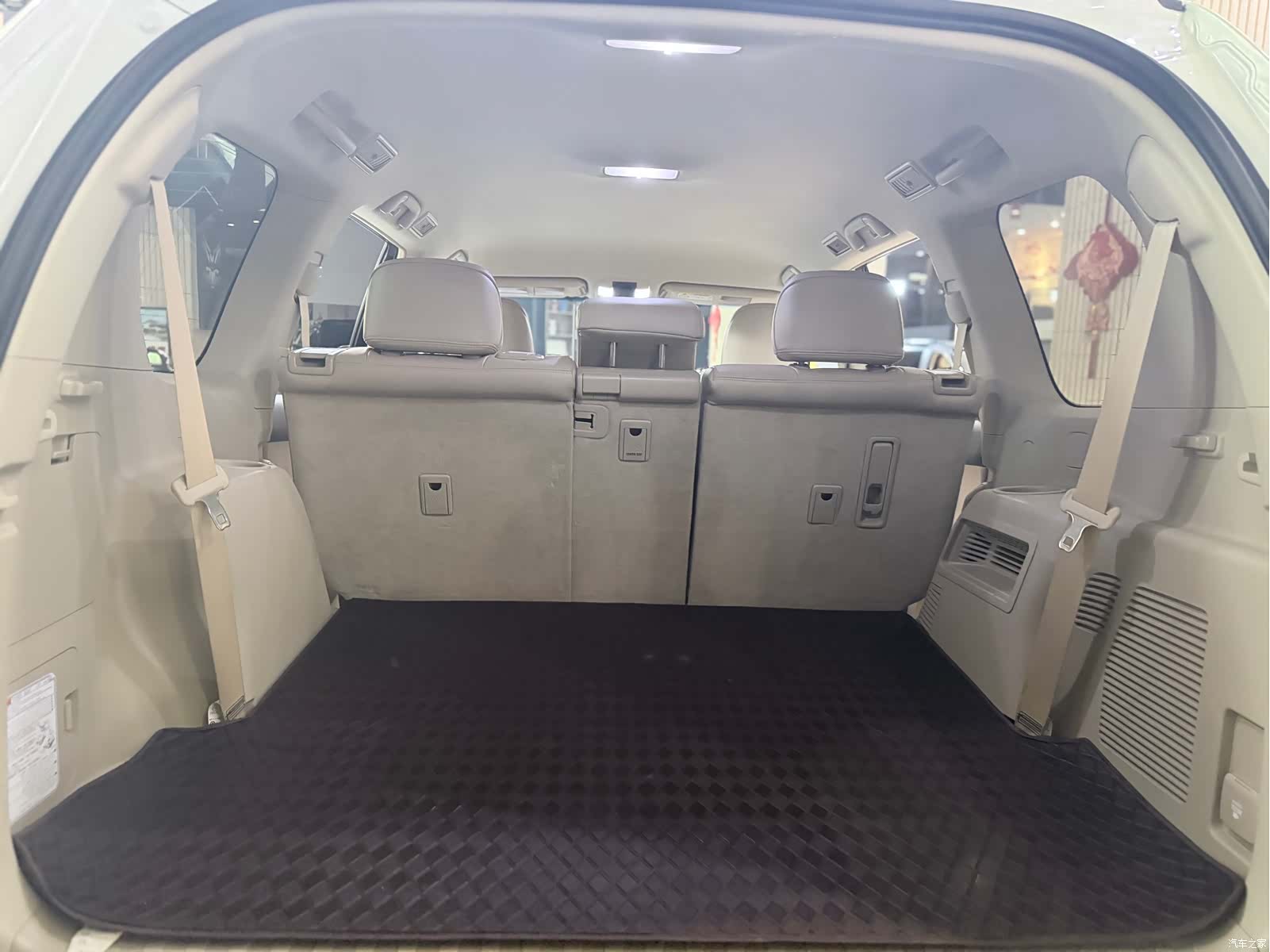 Toyota Prado, 2024 11