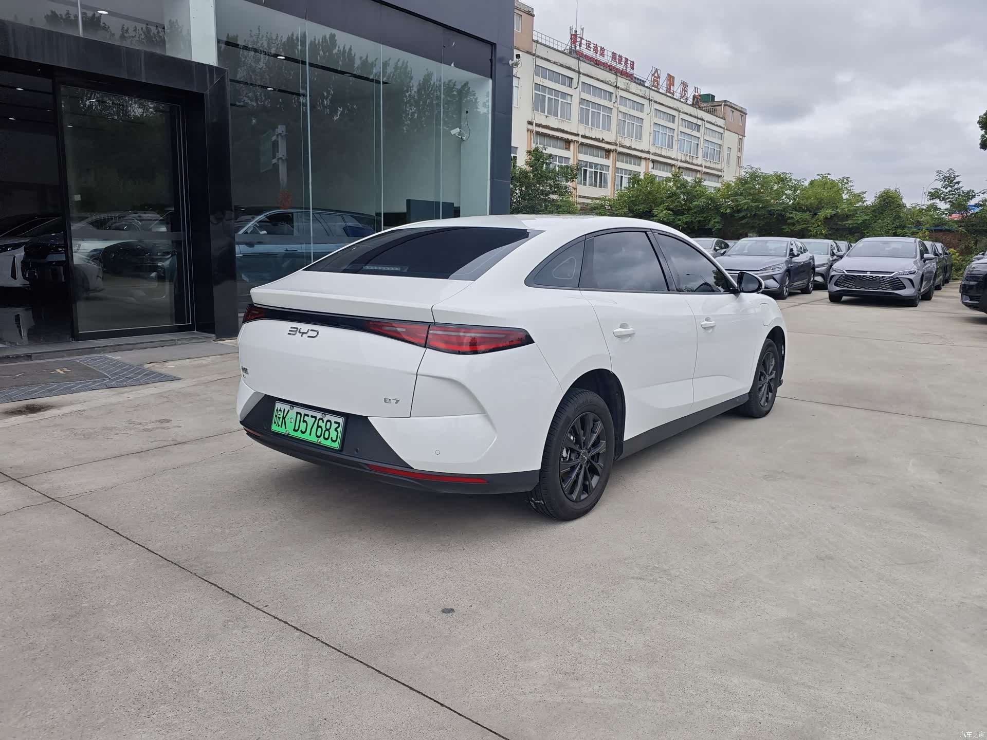 BYD e7, 2025 все фото