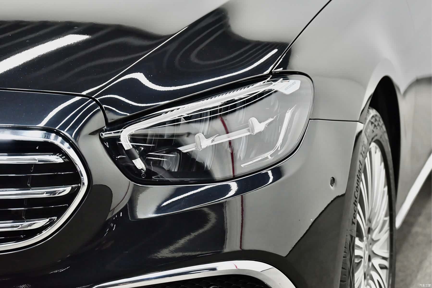Mercedes-Benz E-Class, 2022 32