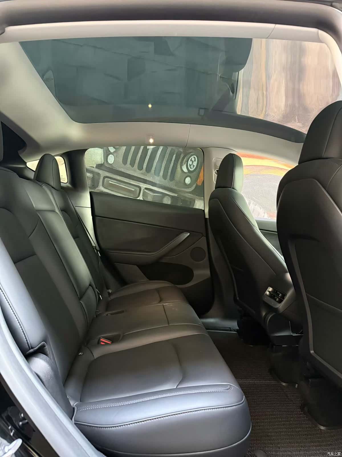 Tesla Model Y, 2021 9