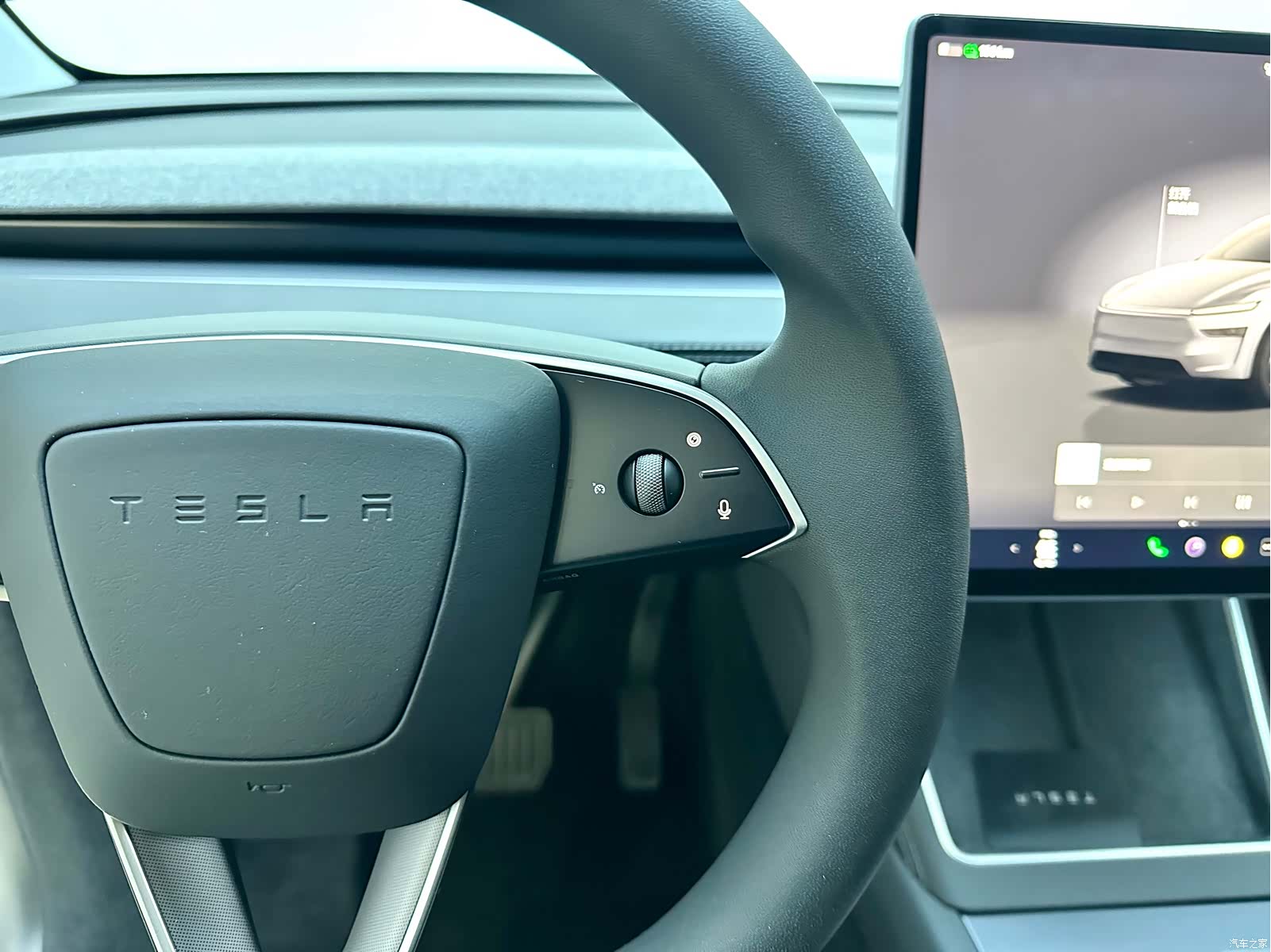 Tesla Model Y, 2025 16