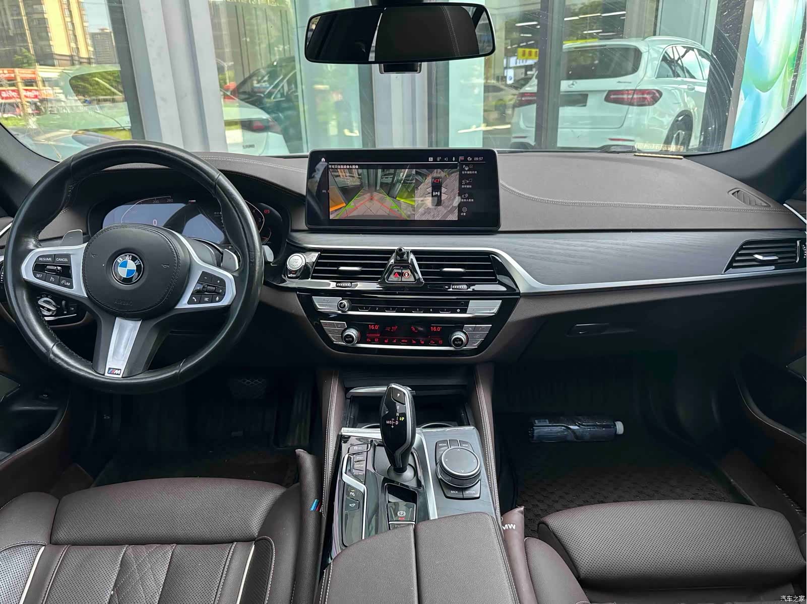 BMW 5 Series, 2022 11